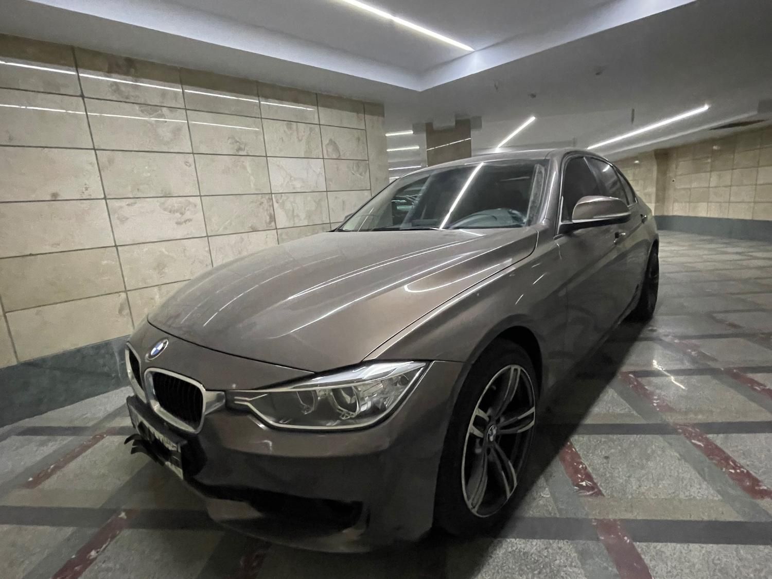 ب ام و سری 3 سدان 320i - 2014