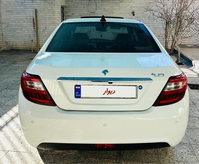 سمند LX XU7 - 1402