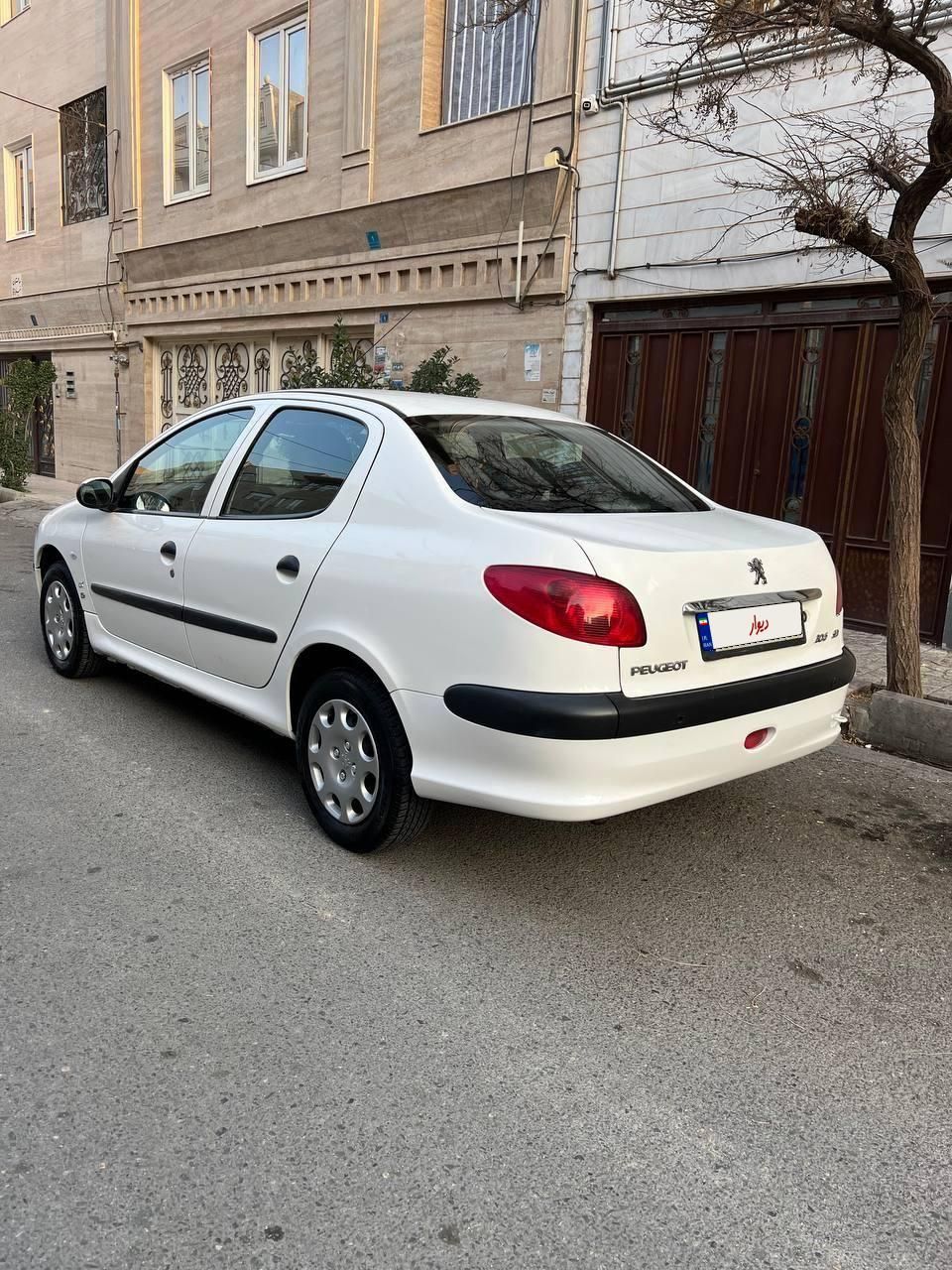 پژو 206 SD v8 - 1395