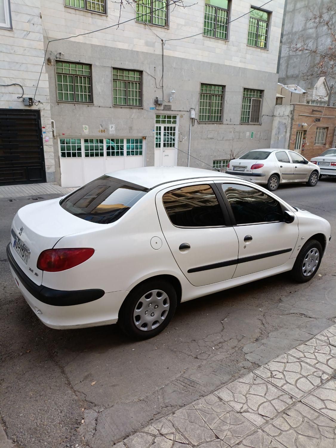 پژو 206 SD v8 - 1390