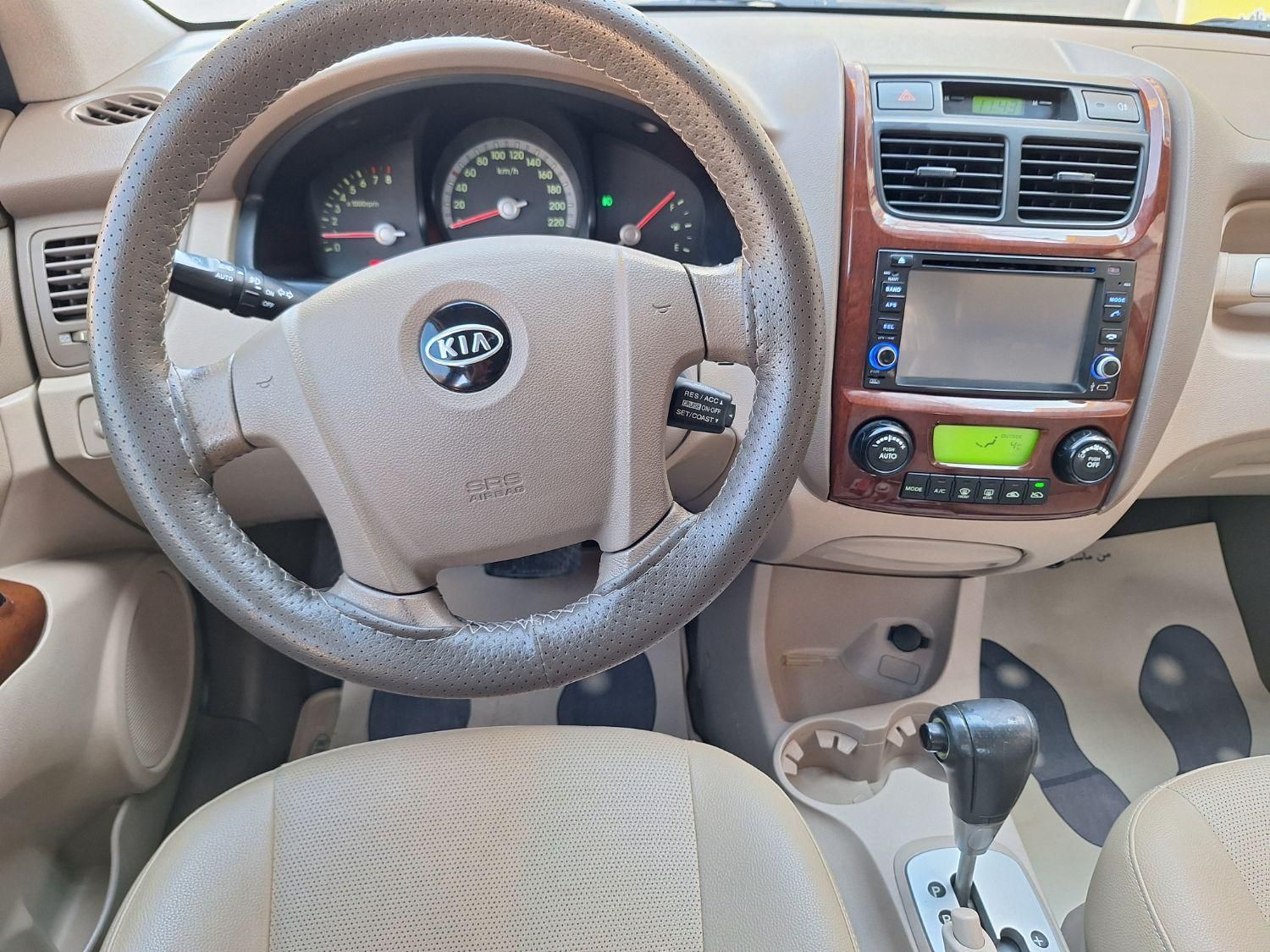 کیا اسپورتیج 6 سیلندر 2700cc - 2010