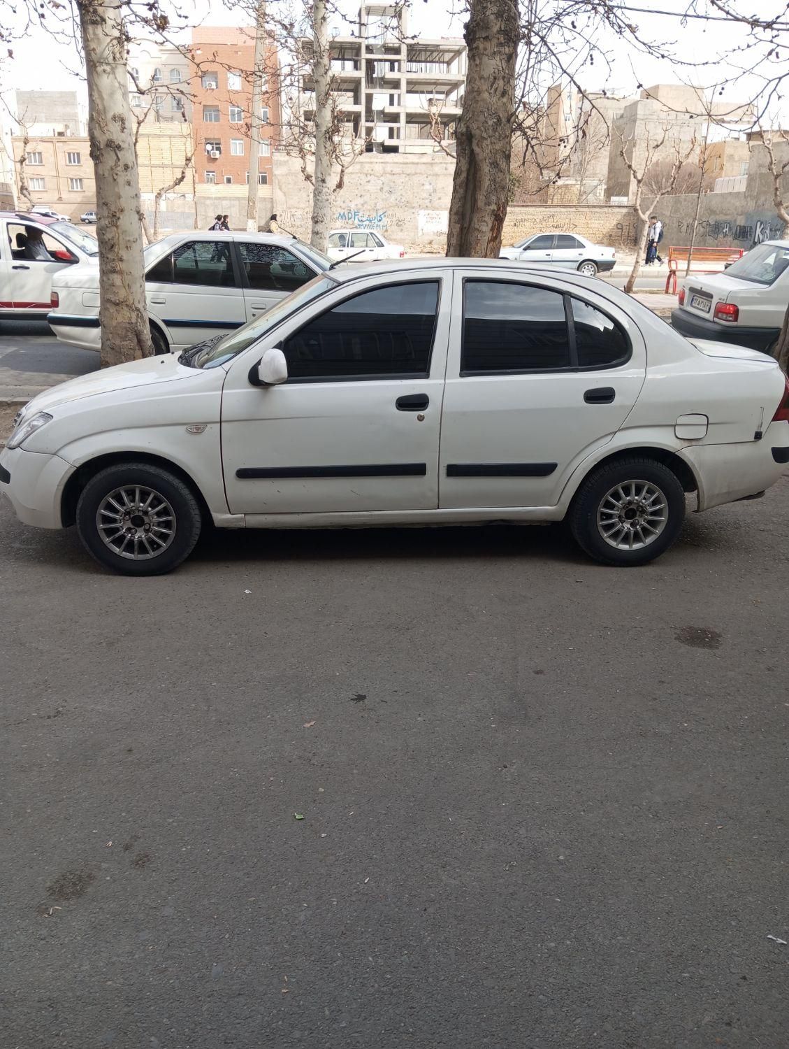 تیبا صندوق دار EX - 1395