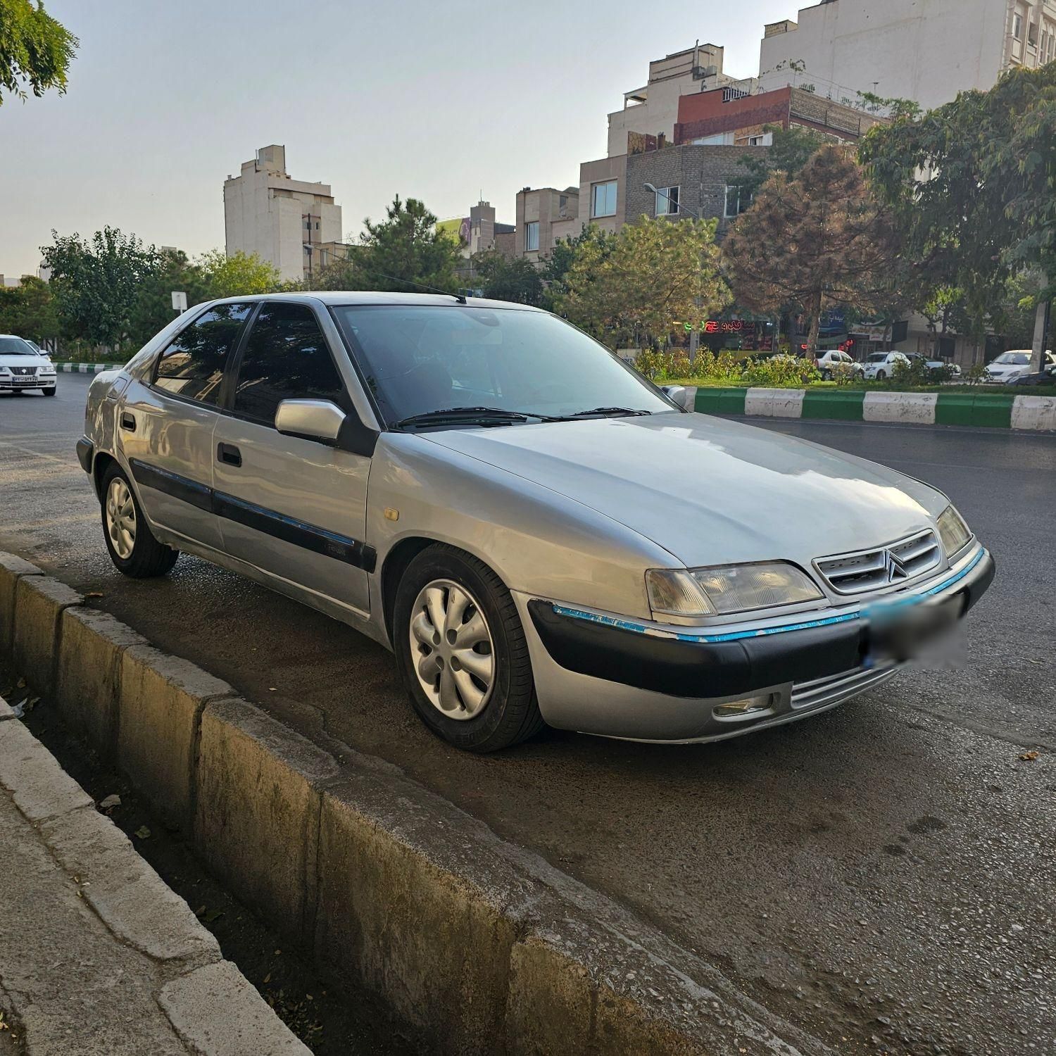 سیتروئن زانتیا X - 2004