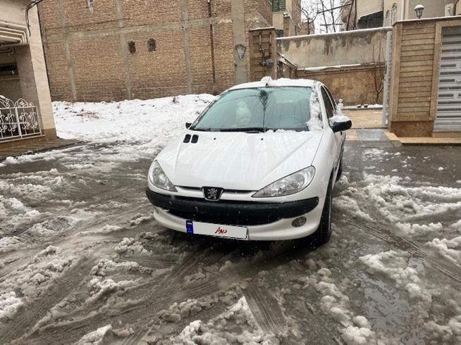 پژو 206 SD v8 - 1390