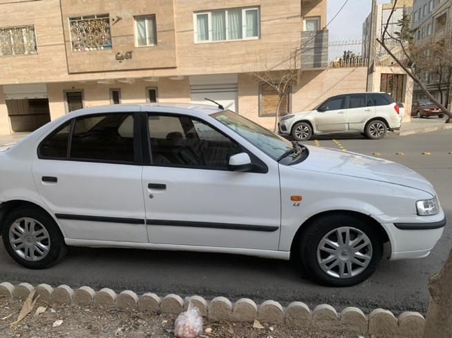 سمند LX XU7 - 1390