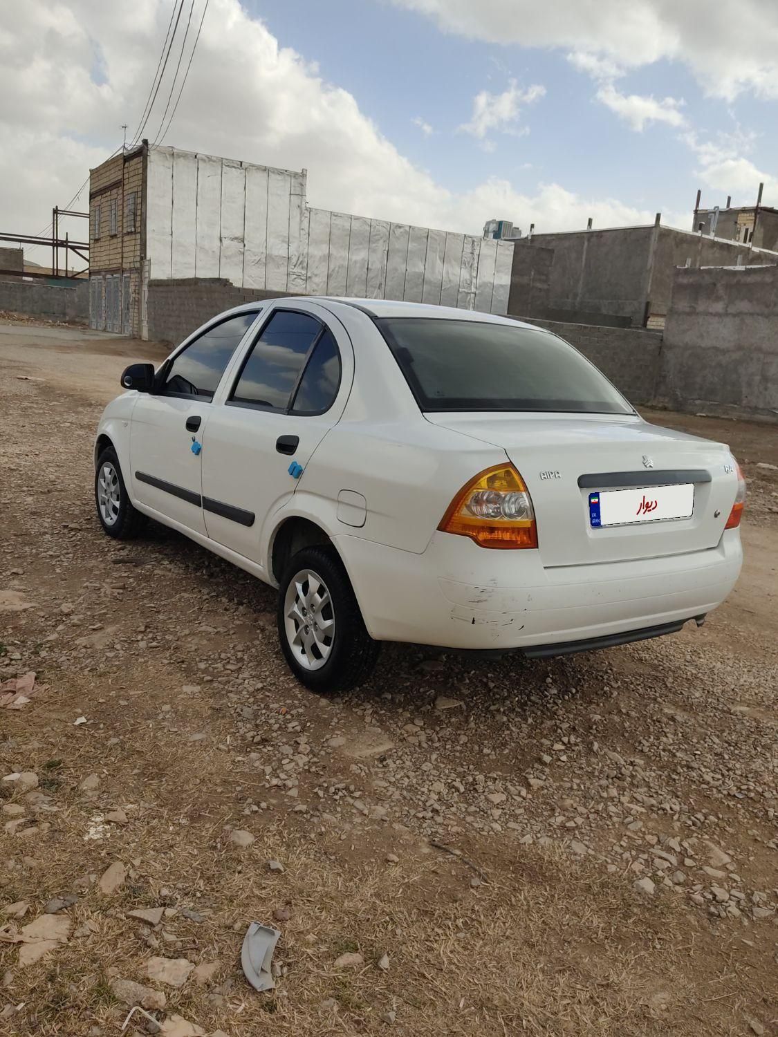 تیبا صندوق دار EX - 1395