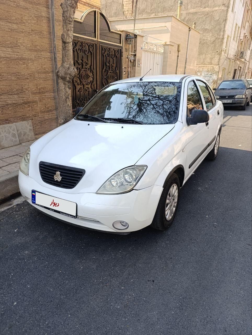 تیبا صندوق دار EX - 1395