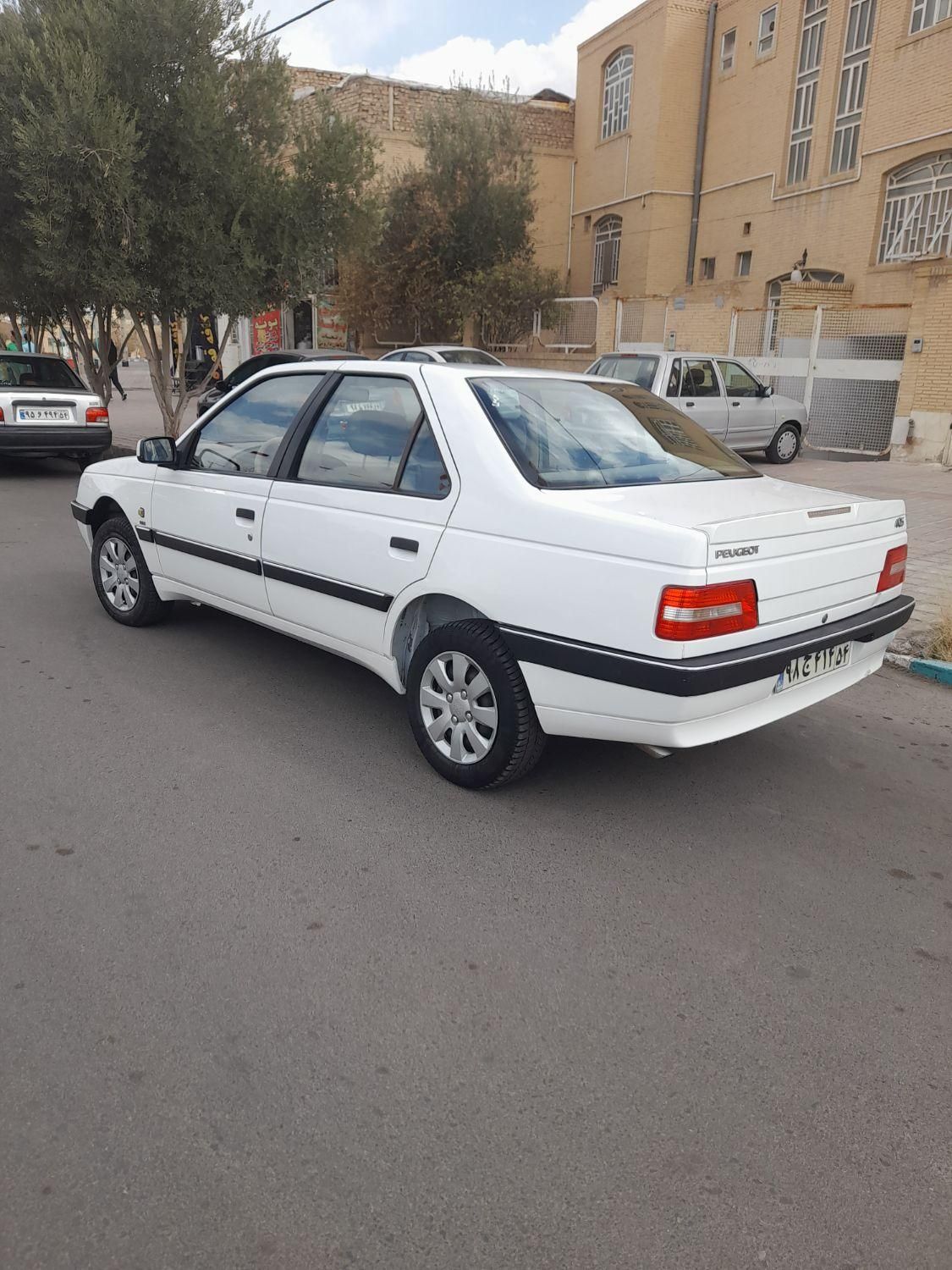 پژو 405 SLX بنزینی TU5 - 1390