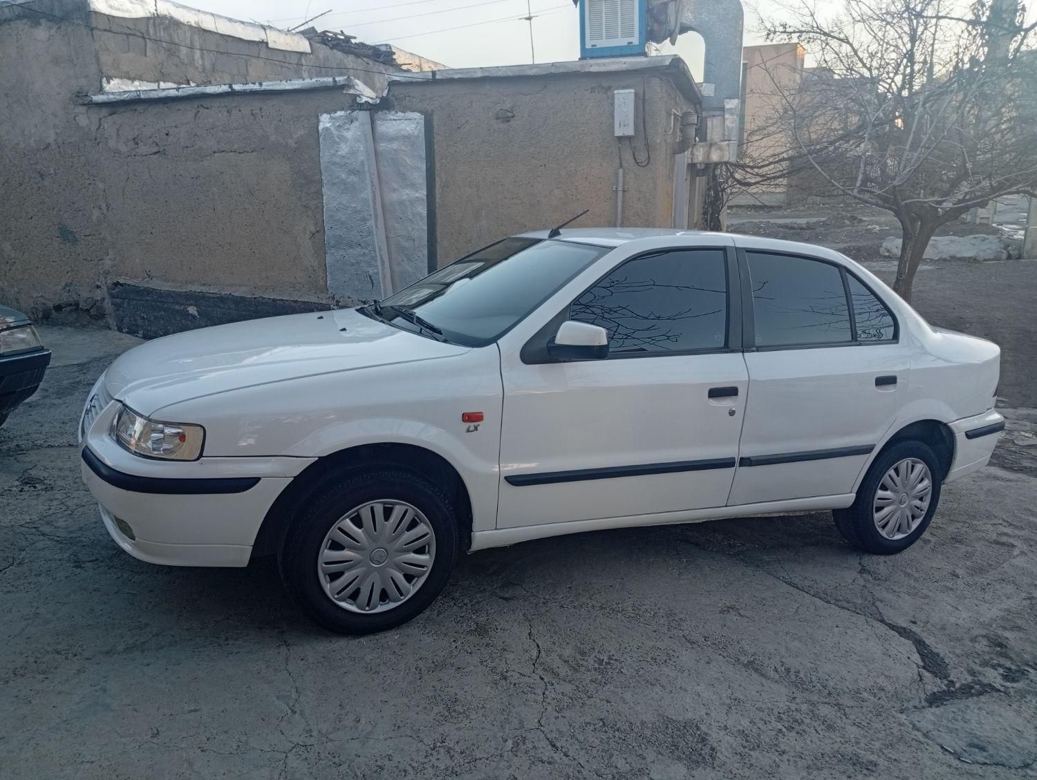 سمند LX XU7 - 1395