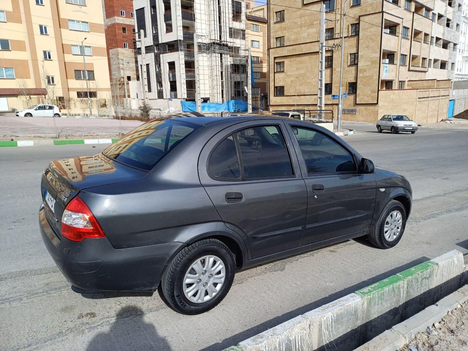 تیبا صندوق دار EX - 1395