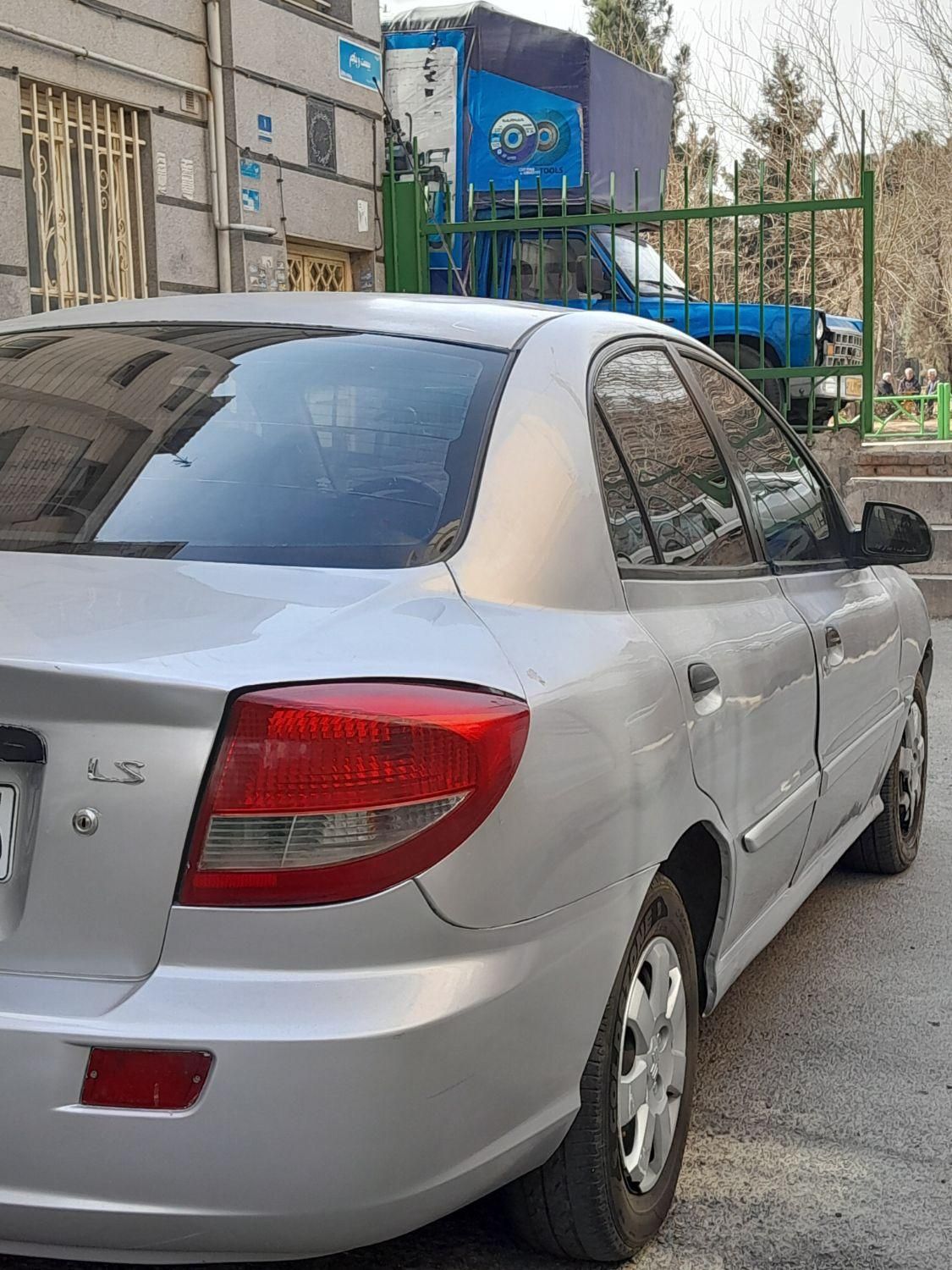 کیا ریو مونتاژ دنده ای LS - 2005