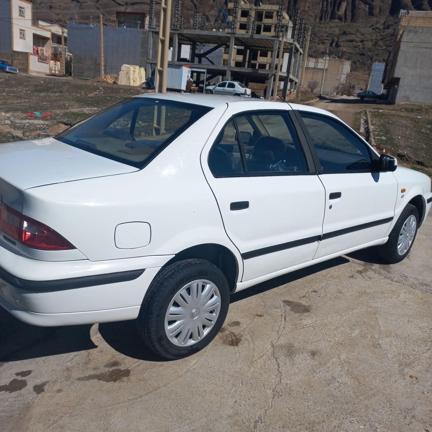 سمند LX XU7 - 1396