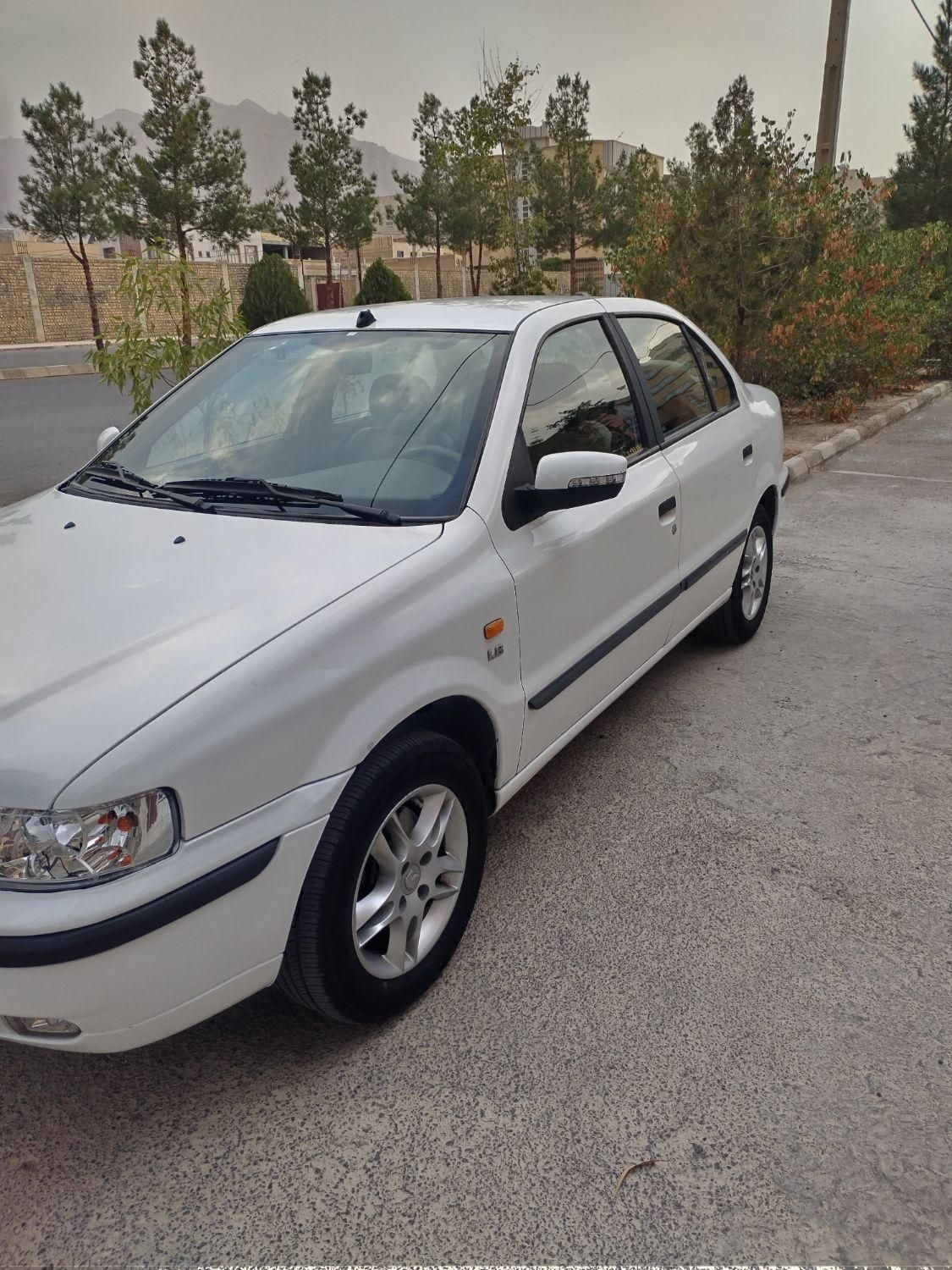 سمند LX XU7 - 1395