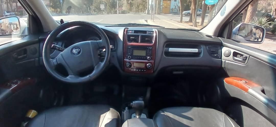 کیا اسپورتیج 6 سیلندر 2700cc - 2010