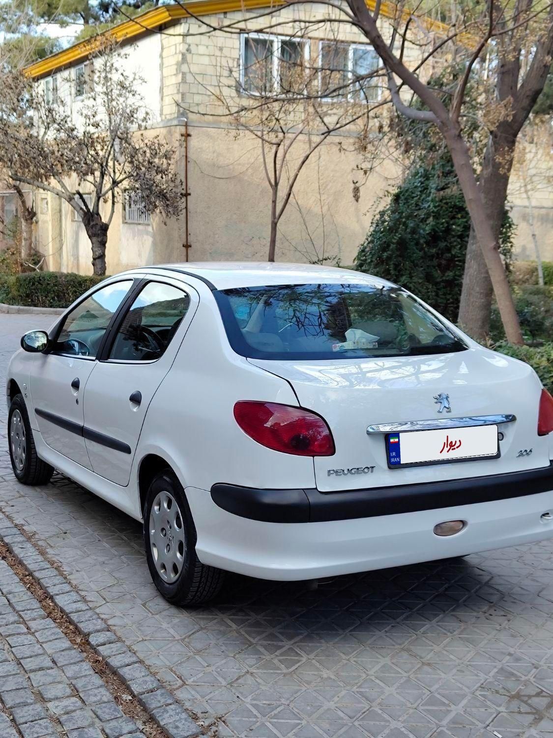 پژو 206 SD v8 - 1390