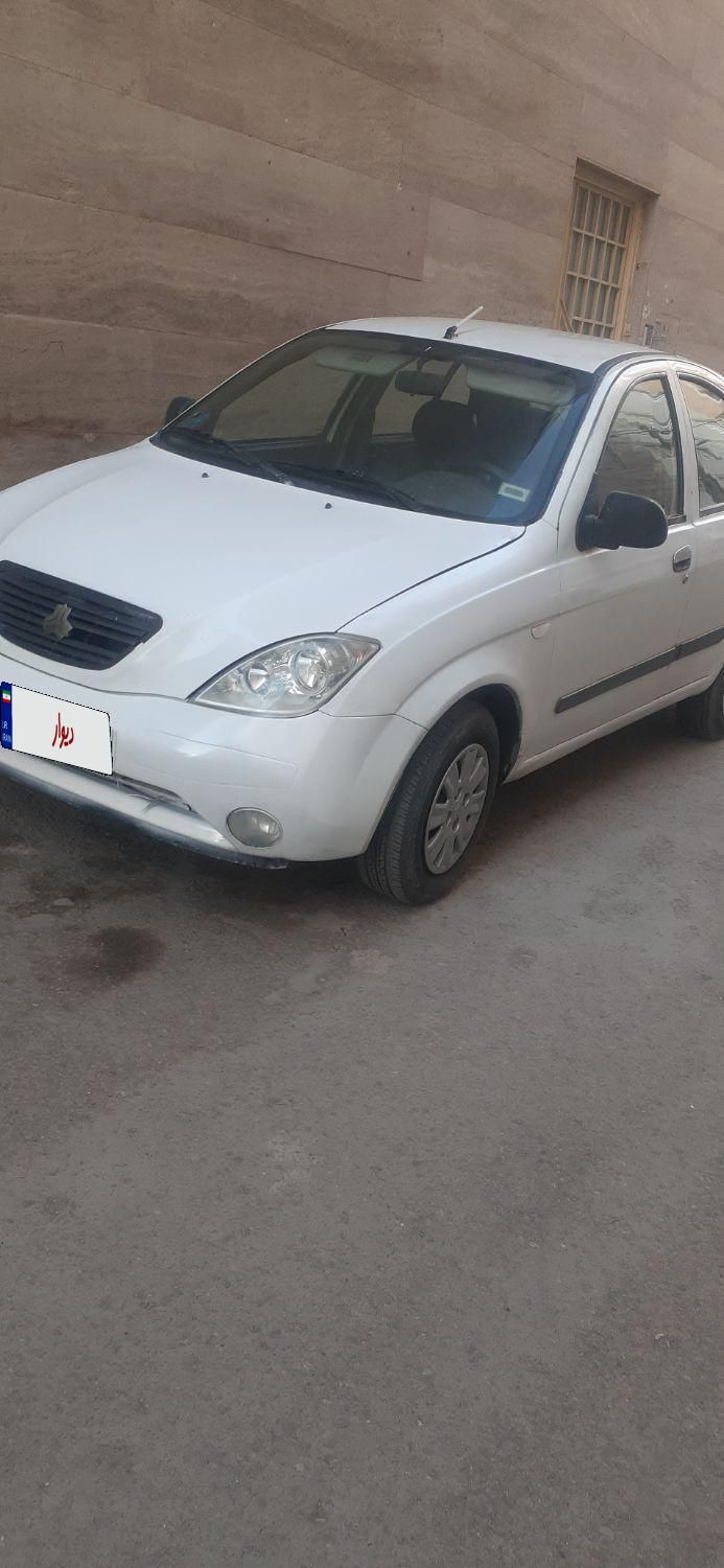 تیبا صندوق دار LX - 1390