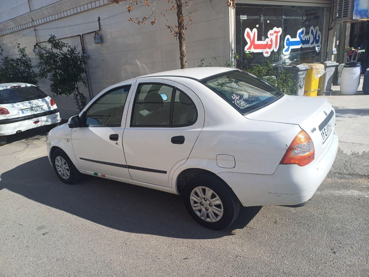 تیبا صندوق دار EX - 1395