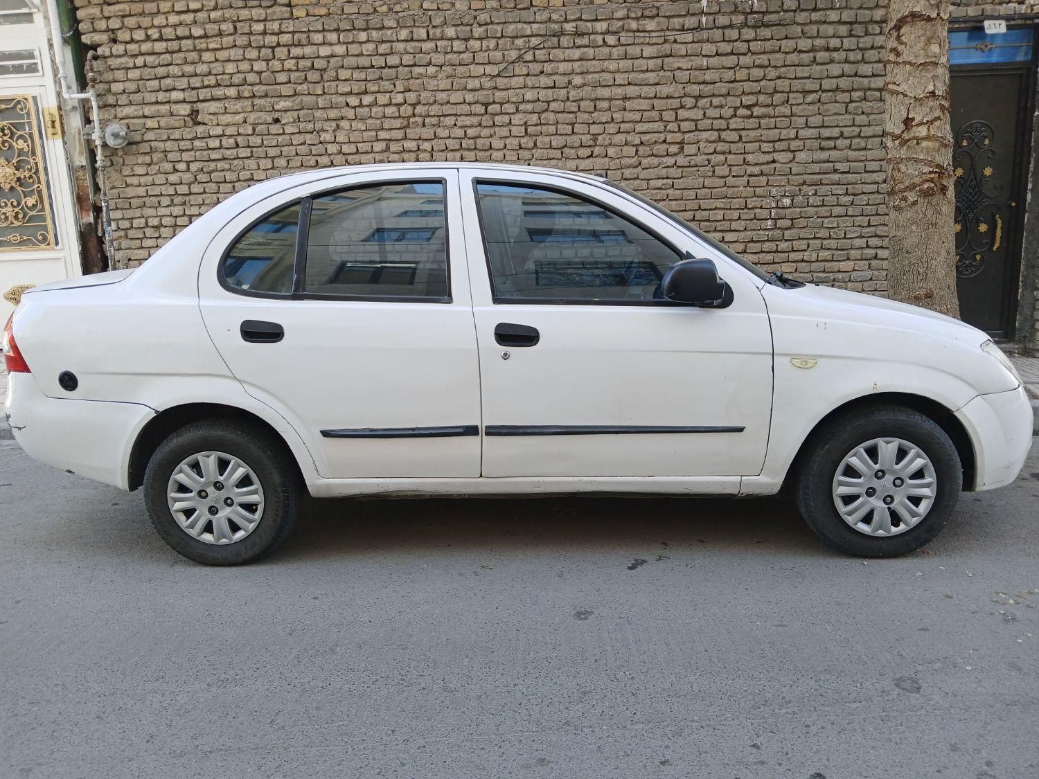 تیبا صندوق دار EX - 1395