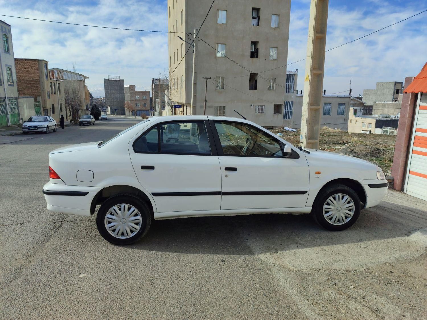 سمند LX XU7 - 1396