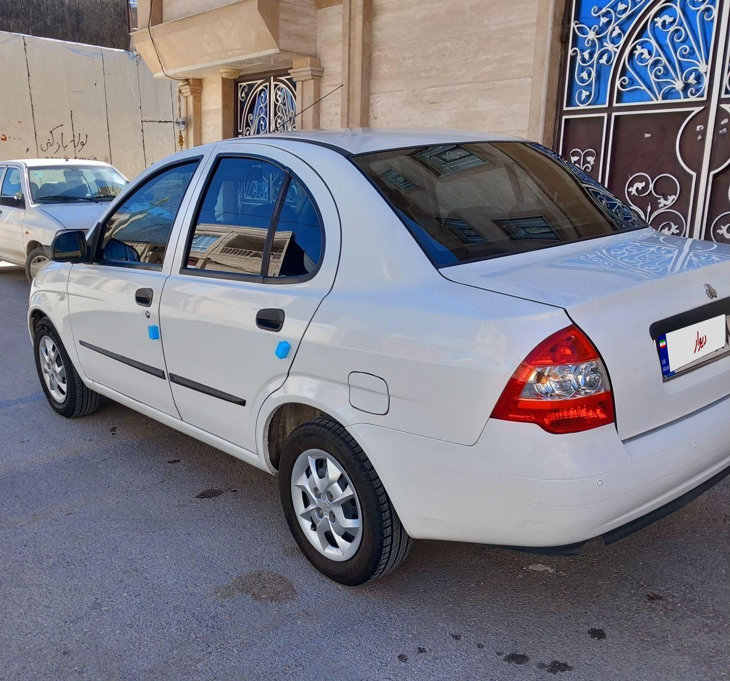 تیبا صندوق دار SX - 1400