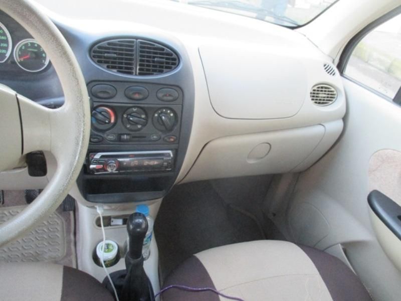 ام وی ام 110 چهار سیلندر دنده ای - 2012