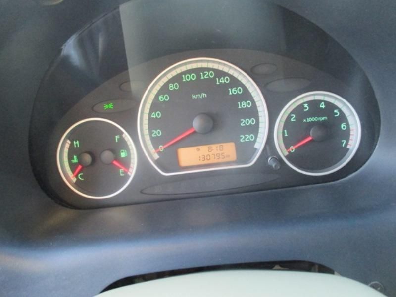 ام وی ام 110 چهار سیلندر دنده ای - 2012