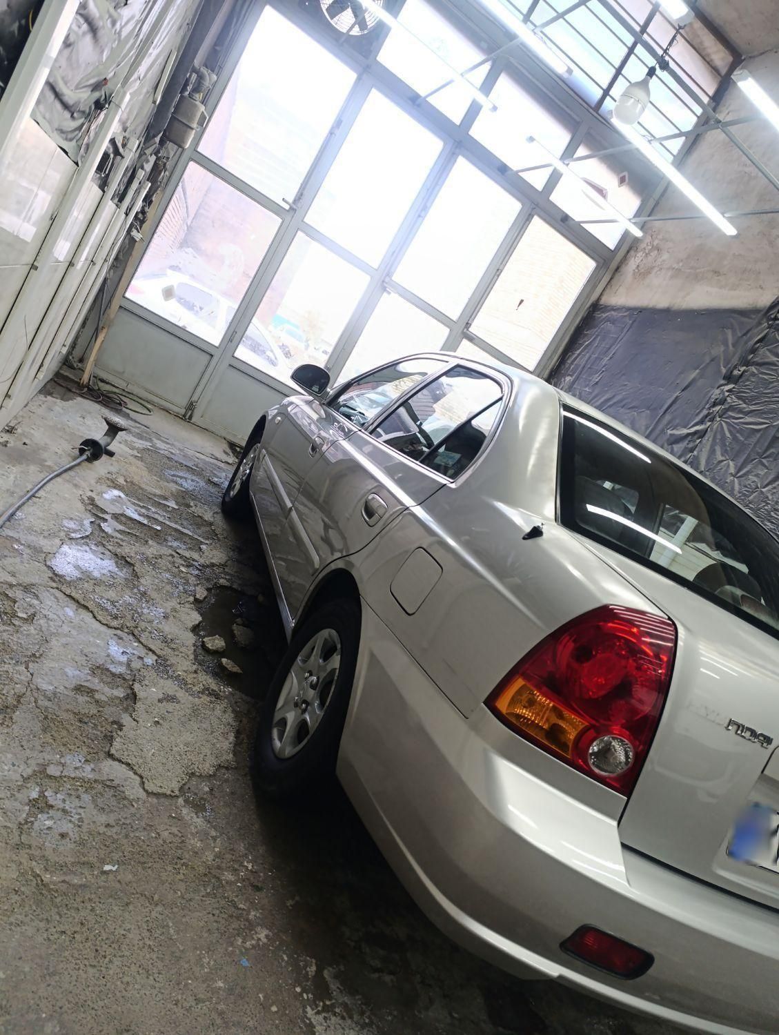 هیوندای ورنا دنده‌ ای - 2007