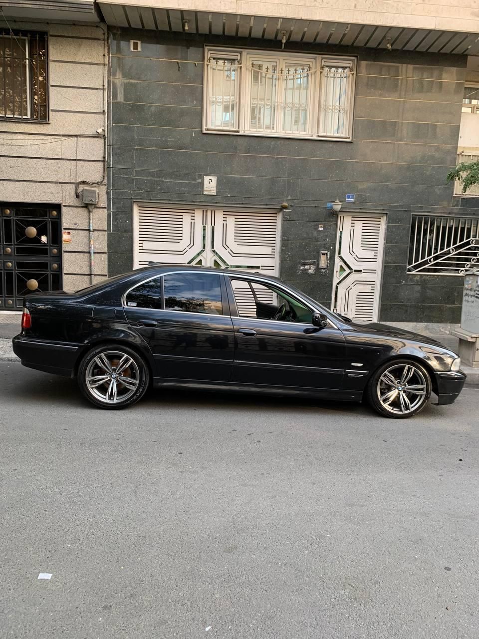 ب ام و سری 5 520i - 2005