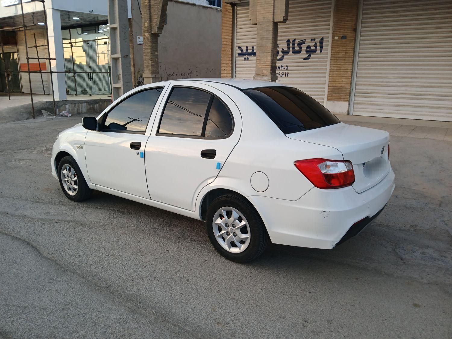 ساینا S دنده ای بنزینی - 1401