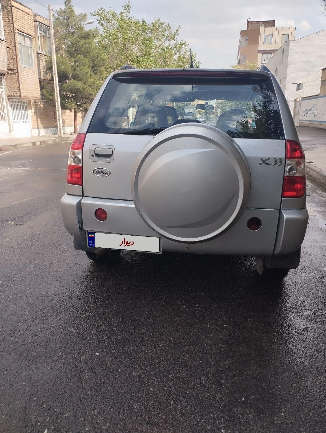 ام وی ام X33 دنده‌ای ساده - 2012