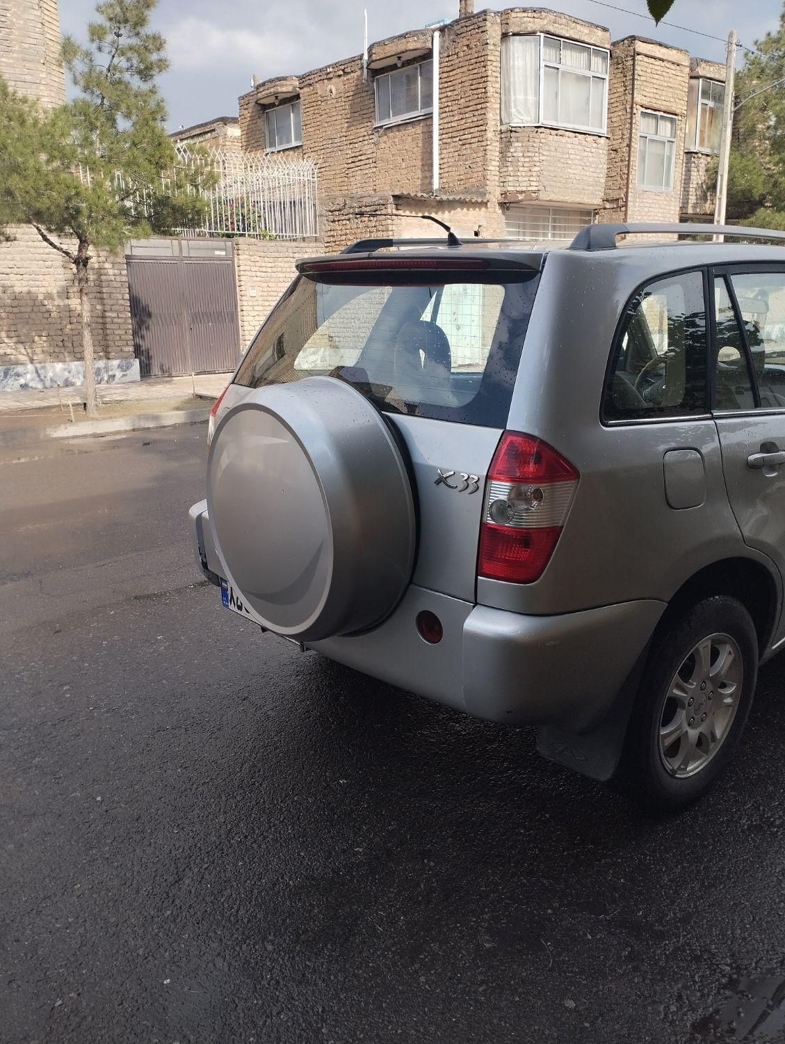 ام وی ام X33 دنده‌ای ساده - 2012
