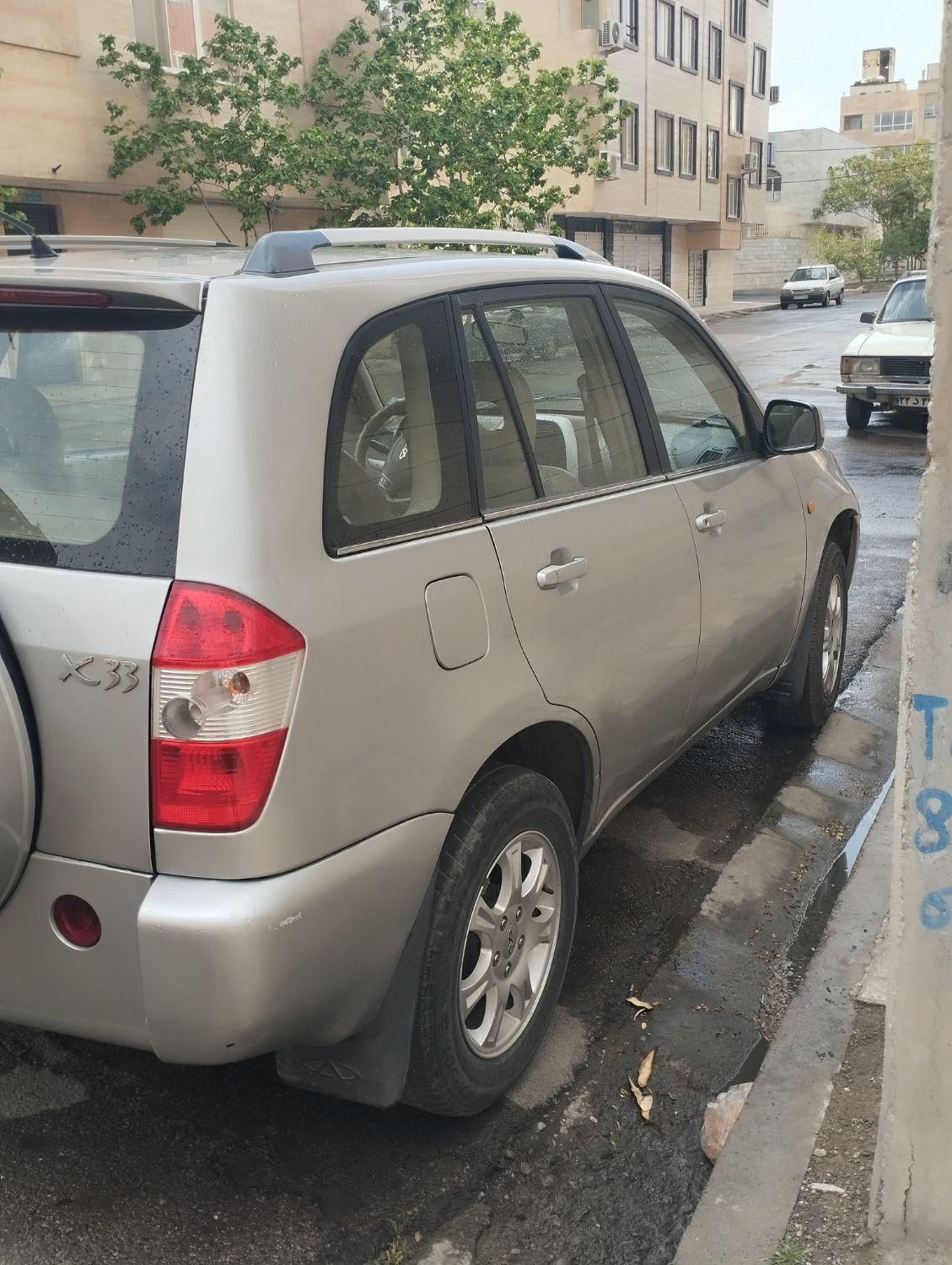 ام وی ام X33 دنده‌ای ساده - 2012