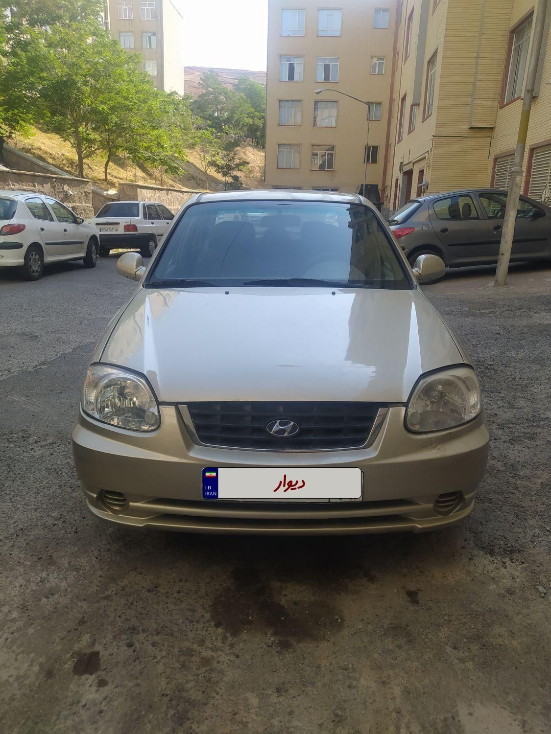 هیوندای ورنا دنده‌ ای - 2005
