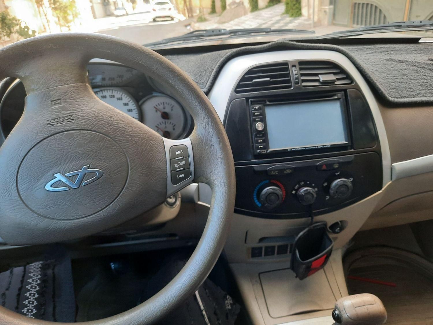 ام وی ام X33 دنده‌ای ساده - 2011