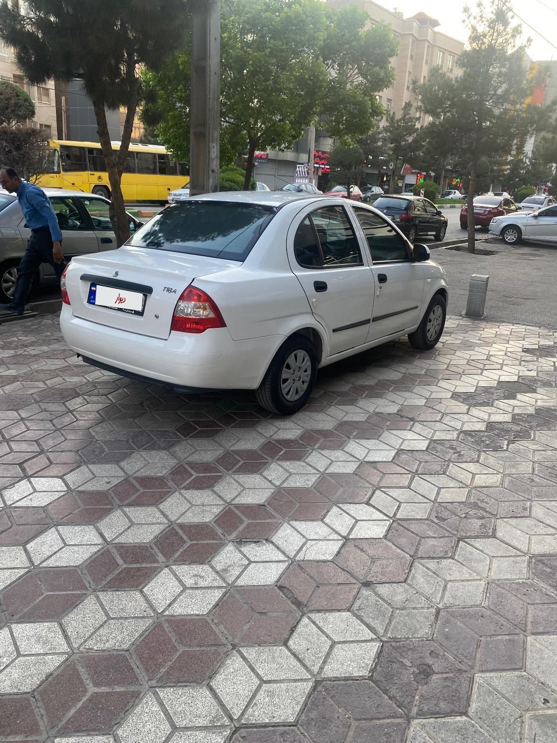 تیبا صندوق دار SX - 1401
