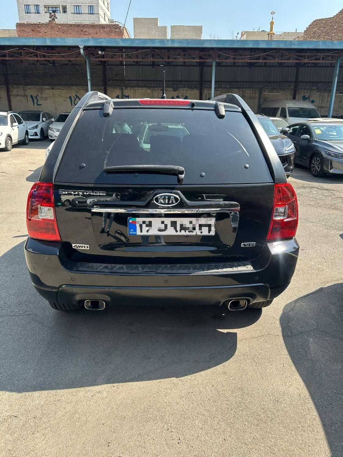 کیا اسپورتیج 6 سیلندر 2700cc - 2010