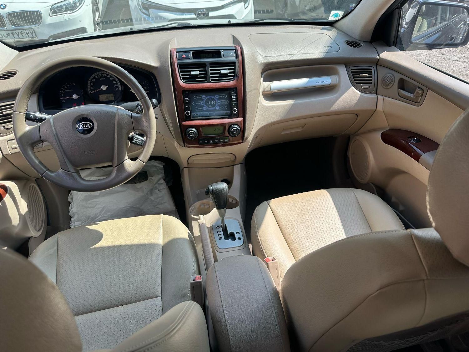 کیا اسپورتیج 6 سیلندر 2700cc - 2010