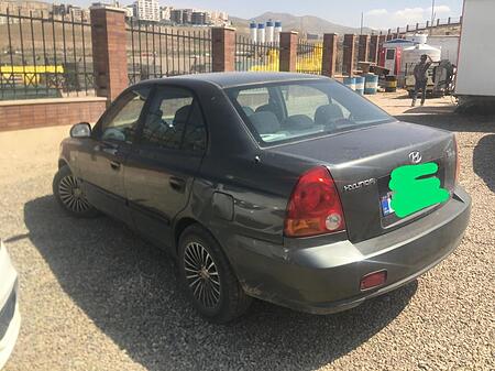 هیوندای ورنا دنده‌ ای - 1387