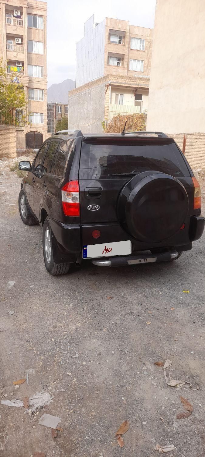 ام وی ام X33 دنده‌ای ساده - 2011