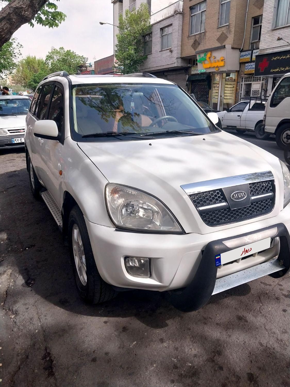 ام وی ام X33 دنده‌ای ساده - 2012