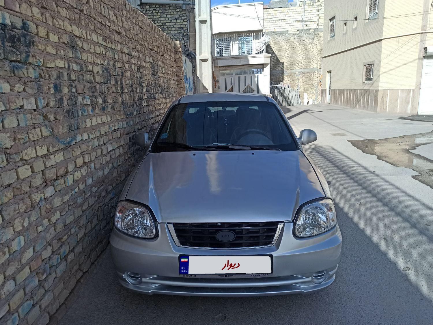 هیوندای ورنا دنده‌ ای - 2006
