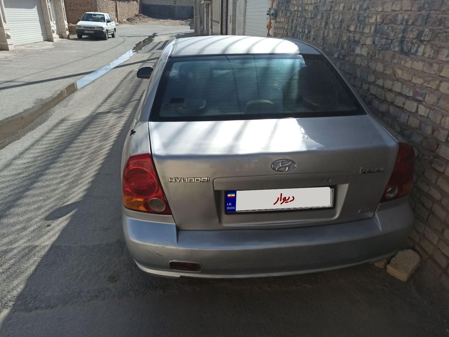 هیوندای ورنا دنده‌ ای - 2006