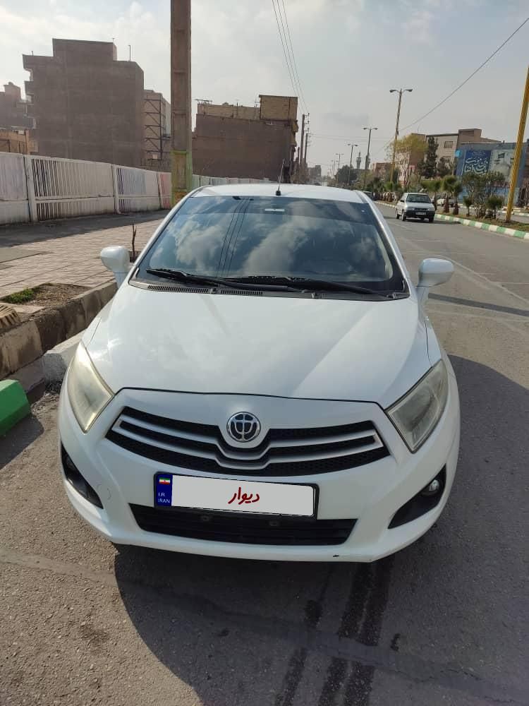 برلیانس H230 دنده‌ای - 2015