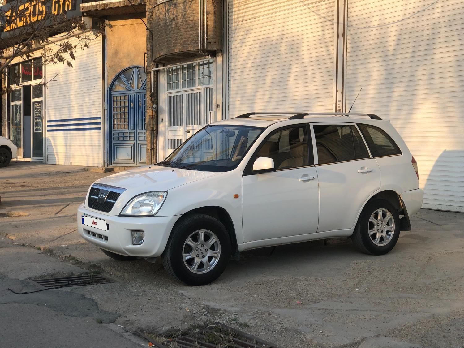 ام وی ام X33 دنده‌ای ساده - 2012