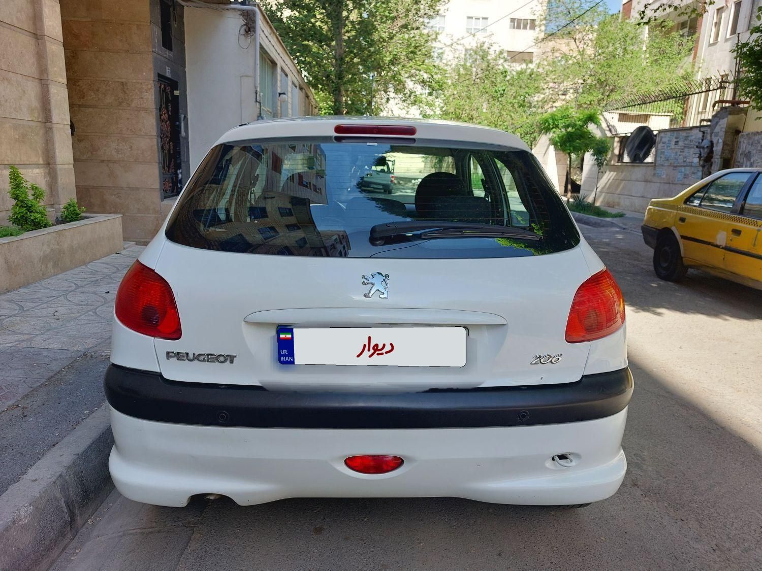 پژو 206 تیپ 2 - 1395