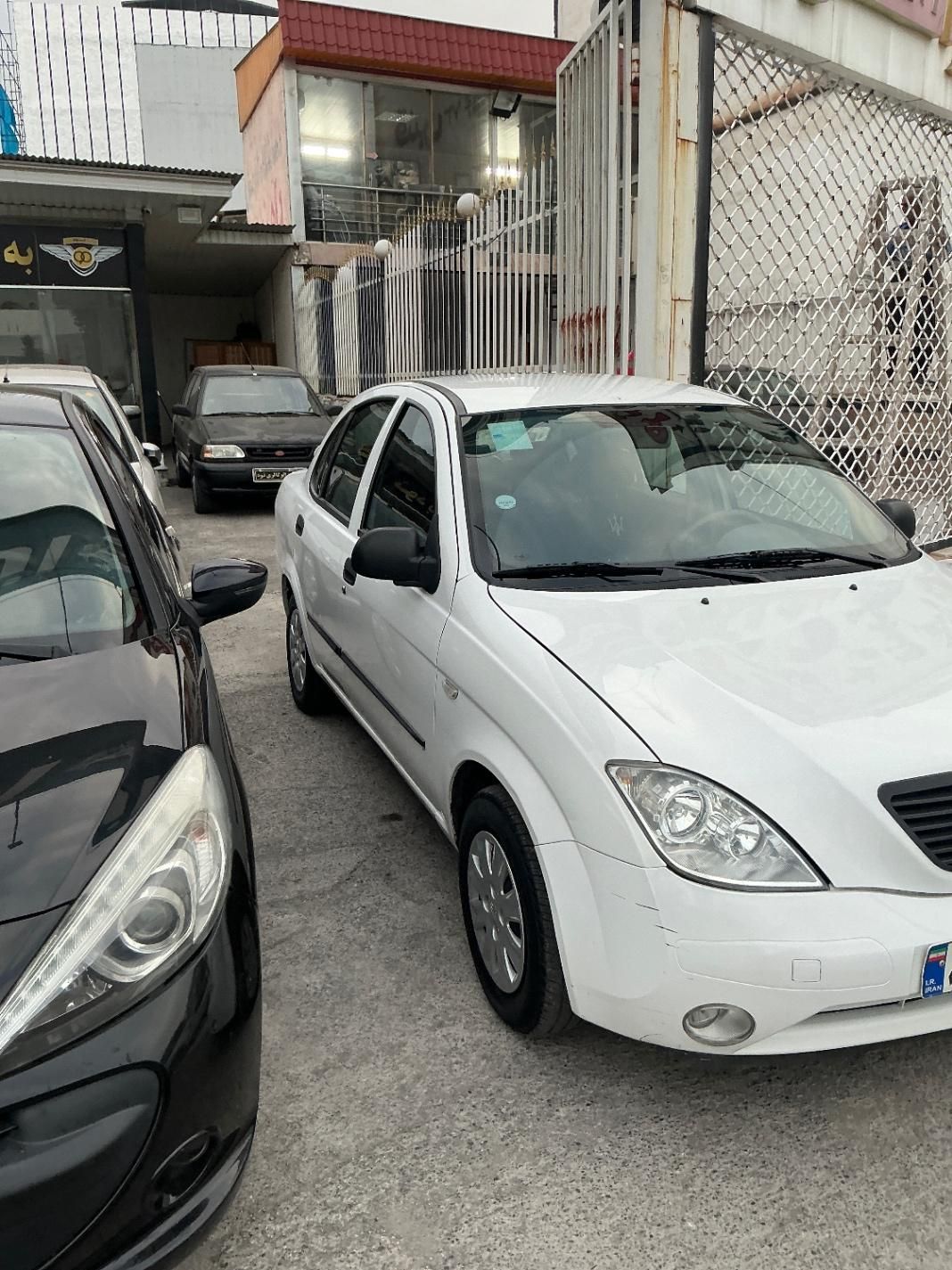 تیبا صندوق دار SX - 1400
