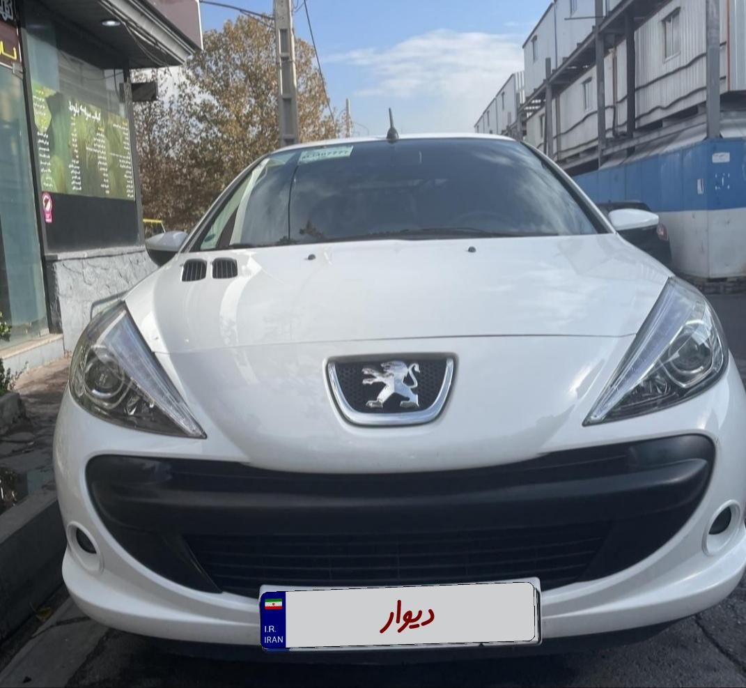 پژو 207 دنده‌ای - 1402