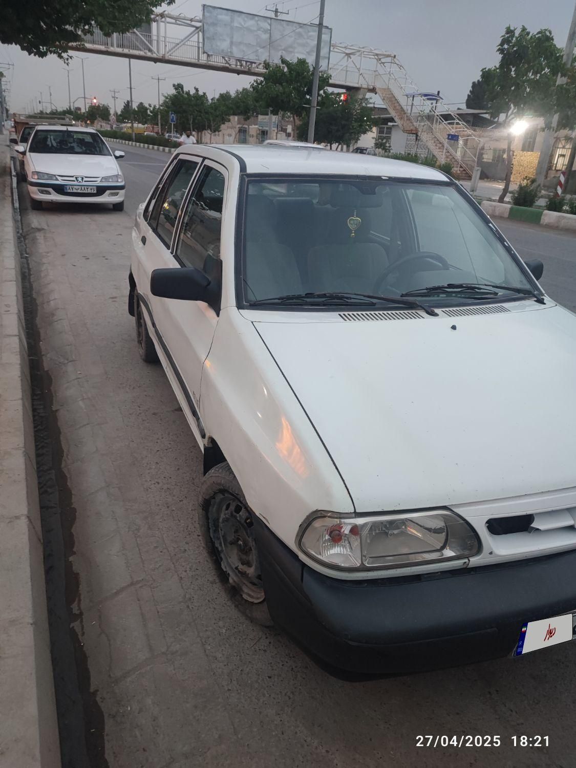 پراید صبا دنده‌ای - 1377