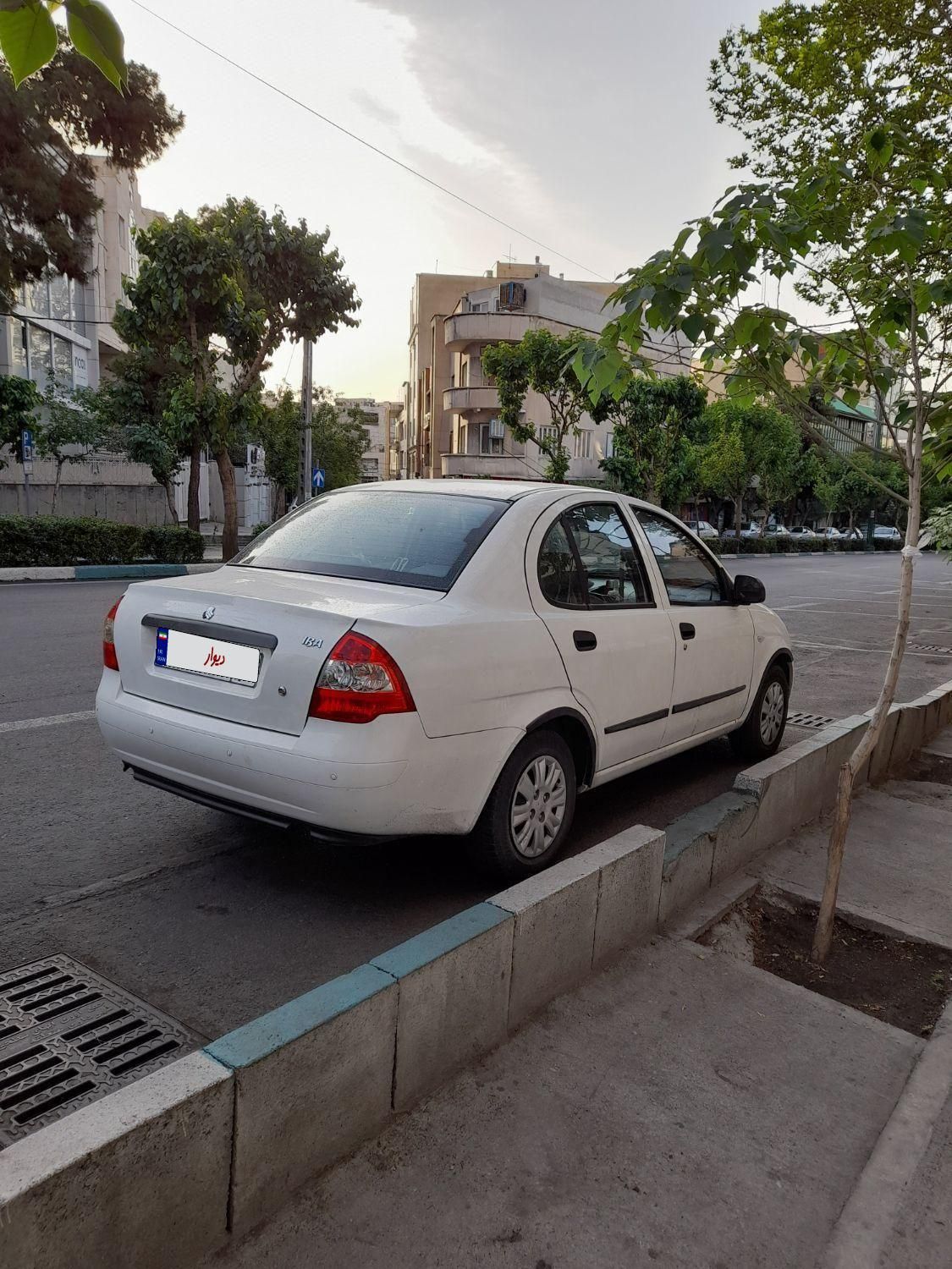 تیبا صندوق دار SX - 1398