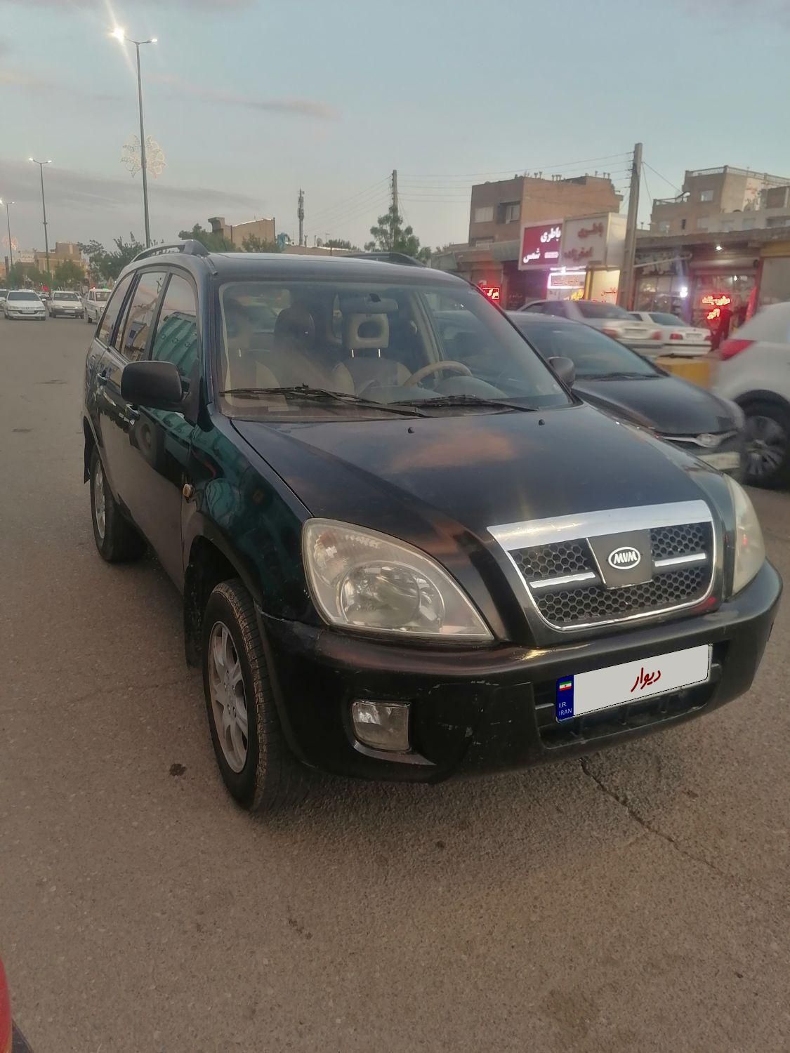 ام وی ام X33 دنده‌ای ساده - 2012